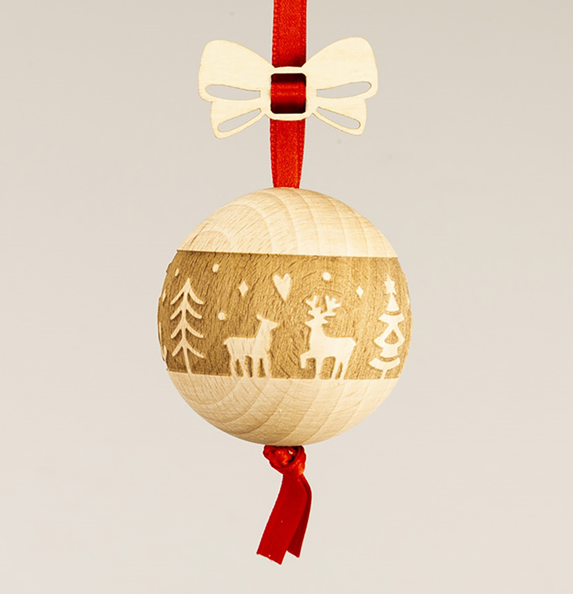 Kugel Ribbon aus Buche mit Hirsch