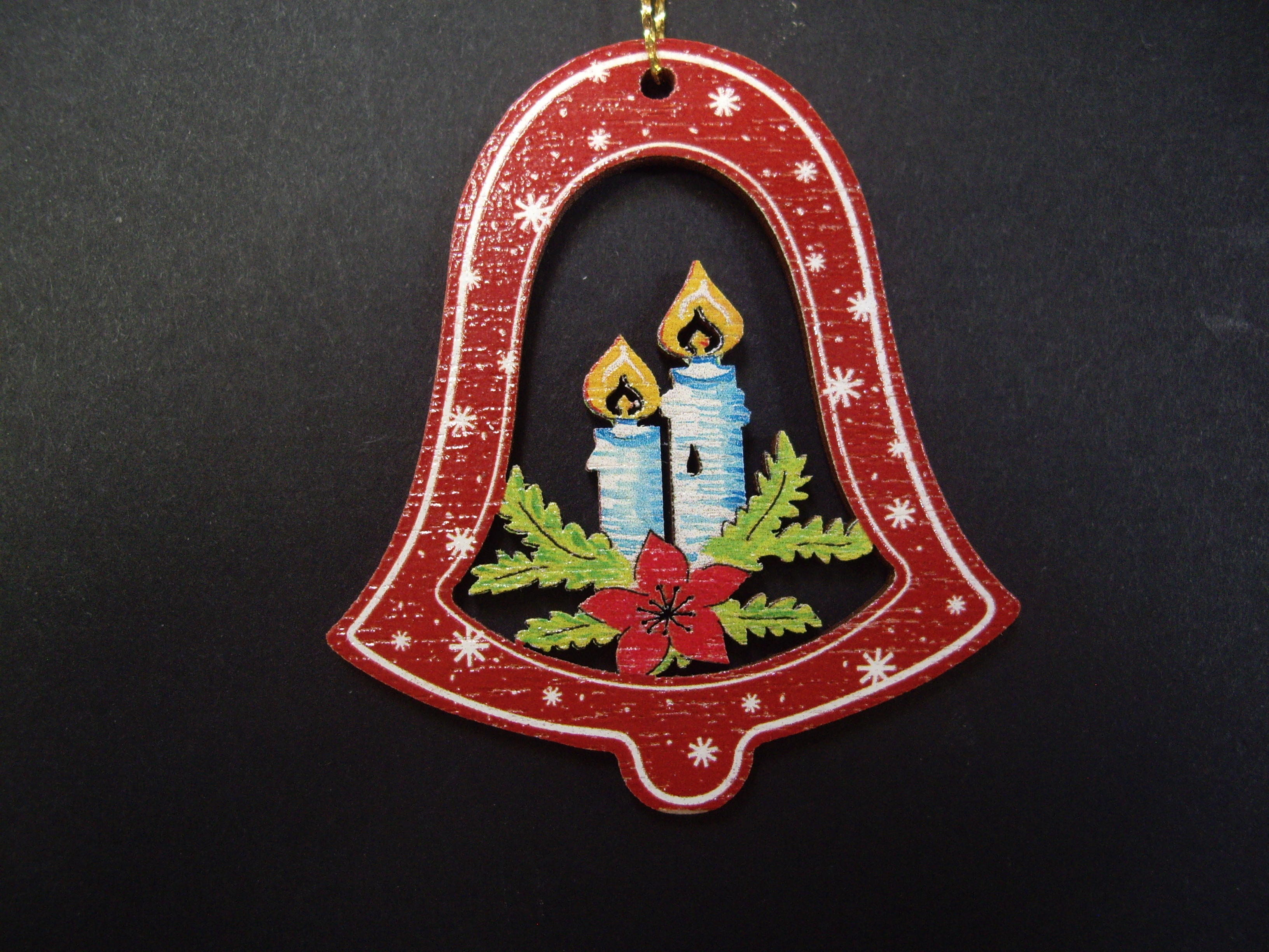 Glocke Rot mit Kerzen